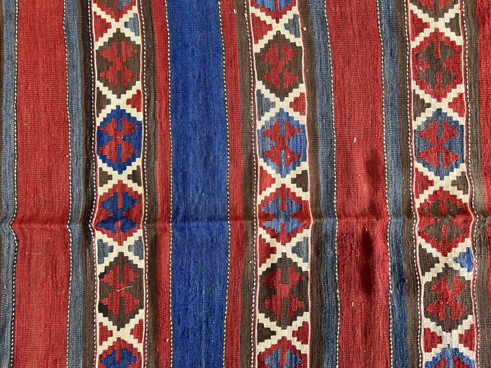 05731 Kilim Kuba Red & Blue 4-10x10 | Manoukian Rugs™