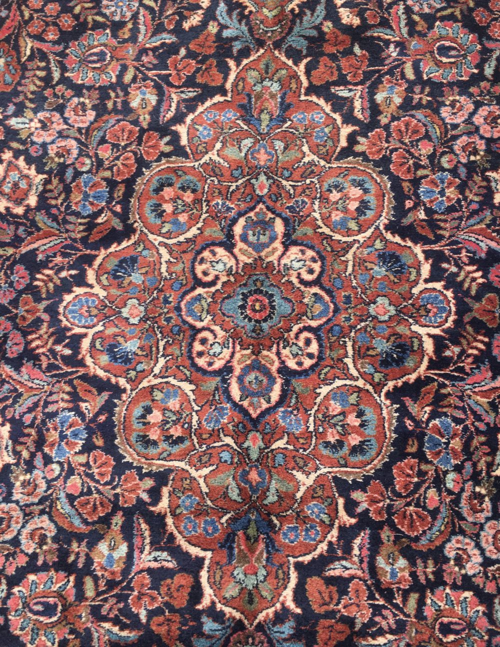 06291 semi antique kazvin persian 8-10x12-8 cu 06291 semi antique kazvin persian 8-10x12-8 corner | Manoukian Rugs™